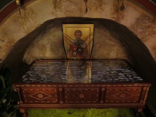 Мощи Святого Мирона